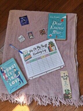 Me Oh My Thrift Deal Of The Week BOOK BUNDLE ( 2 Books And Other Fun Things )